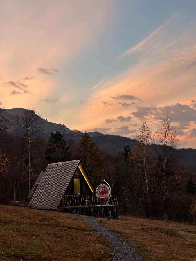 Glamping Wolf Mount Villa Margahovit Luaran gambar